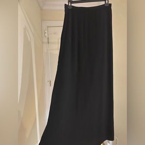 Long pleated skirt